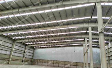 Nave en Renta con Andénes y Oficinas