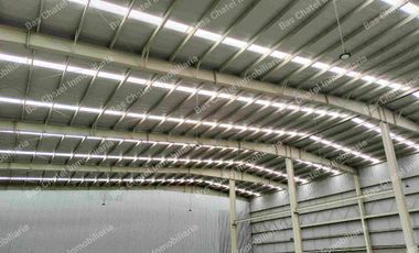 Nave en Renta con Andénes y Oficinas