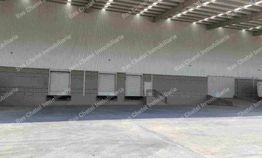 Nave en Renta con Andénes y Oficinas