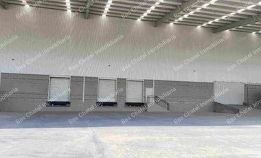 Nave en Renta con Andénes y Oficinas
