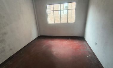CASA EN ATE, A 3 CUADRAS DEL CENTRO COMERCIAL PURUCHUCO