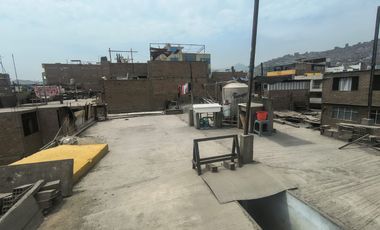CASA EN ATE, A 3 CUADRAS DEL CENTRO COMERCIAL PURUCHUCO