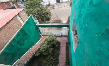 CASA EN ATE, A 3 CUADRAS DEL CENTRO COMERCIAL PURUCHUCO