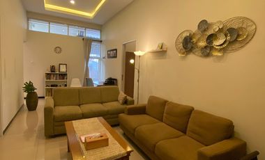 JUAL CEPAT! Rumah Murah Super STRATGEIS, LUX Full FURNITURE, Subang JABAR!