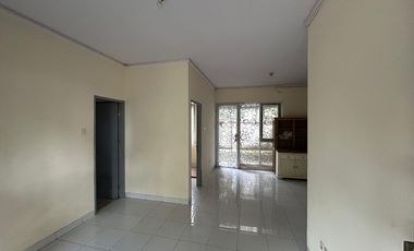 Jual Rumah 2 Lantai Lokasi Strategis Di Sevilla Dekat Akses KRL Rawa Buntu Dan Tol BSD