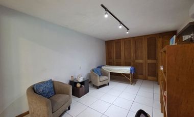 CONSULTORIO EN RENTA en Col. Jardines Universidad cerca de la UAG