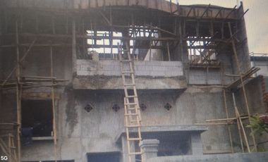 Dijual Rumah Mewah Strategis 3 Lantai Furnished Sumur Bor JakBar