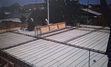 Dijual Rumah Mewah Strategis 3 Lantai Furnished Sumur Bor JakBar