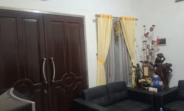 Dijual Rumah Mewah Strategis 3 Lantai Furnished Sumur Bor JakBar