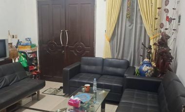 Dijual Rumah Mewah Strategis 3 Lantai Furnished Sumur Bor JakBar