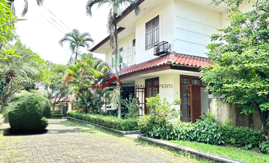 Rumah Bagus Dalam Compound di Kemang, Jakarta Selatan