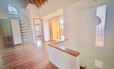 CASA  CAMPESTRE EN VENTA SECTOR CONJUNTO RESIDENCIAL SANTA BIBIANA II CAJICA