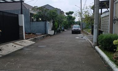 Di Jual rumah 2 lantai Bagus di Taman Gigi Jaka setia Bekasi Selatan