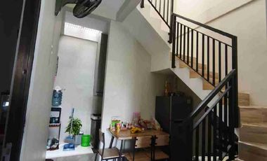 Medokan  Ayu 2 Lantai Ciamik, Rungkut, Surabaya Timur