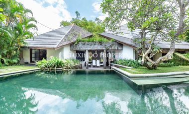 DIJUAL VILLA DENGAN 2 KAMAR TIDUR DI UMALAS