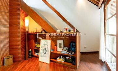DIJUAL VILLA DENGAN 2 KAMAR TIDUR DI UMALAS