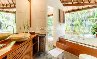 DIJUAL VILLA DENGAN 2 KAMAR TIDUR DI UMALAS