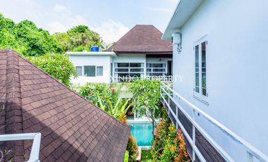 DIJUAL VILLA DENGAN 5 KAMAR TIDUR DI SANUR