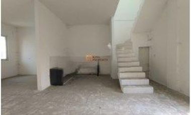 Nego Sampai Deal Dijual Rumah 2 Lantai di Platinum Regency Jl. Pemuda Pekanbaru