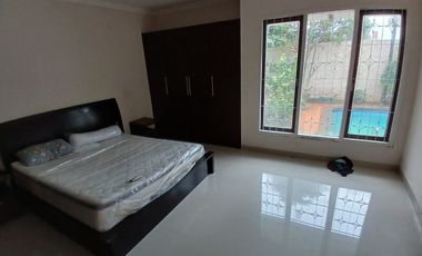 FOR SALE & RENT RUMAH SIAP HUNI DI KEMANG JAKARTA SELATAN