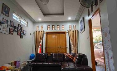 Dijual Murah Rumah 3lantai Siap Huni Di Ciracas Jakarta Timur