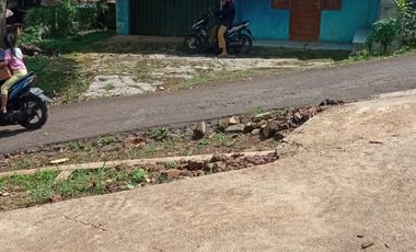 200 M2 Tanah Bonus Rumah Luas 140 M2 Pinggir Jalan Mobil, Rende, Cikalong Wetan, Bandung Barat,