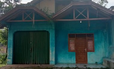 200 M2 Tanah Bonus Rumah Luas 140 M2 Pinggir Jalan Mobil, Rende, Cikalong Wetan, Bandung Barat,