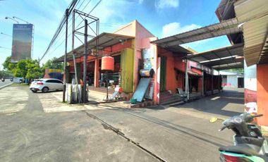 Ruang Usaha plus Gudang Luas 2800m² dan Rumah Mewah Akses Jalan Raya Dekat Tol