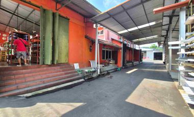 Ruang Usaha plus Gudang Luas 2800m² dan Rumah Mewah Akses Jalan Raya Dekat Tol