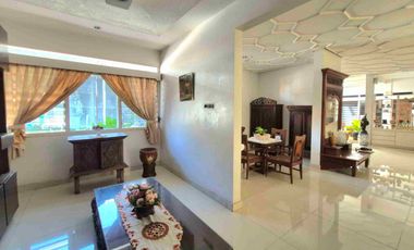 Ruang Usaha plus Gudang Luas 2800m² dan Rumah Mewah Akses Jalan Raya Dekat Tol