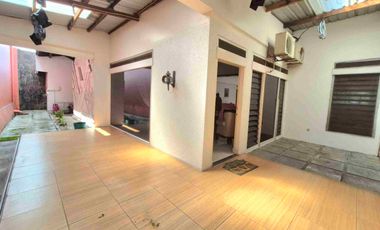 Ruang Usaha plus Gudang Luas 2800m² dan Rumah Mewah Akses Jalan Raya Dekat Tol