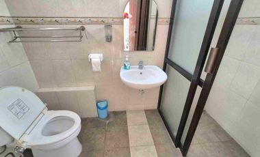 Ruang Usaha plus Gudang Luas 2800m² dan Rumah Mewah Akses Jalan Raya Dekat Tol