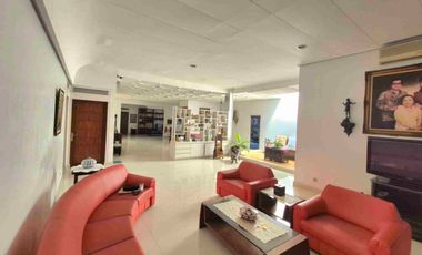 Ruang Usaha plus Gudang Luas 2800m² dan Rumah Mewah Akses Jalan Raya Dekat Tol