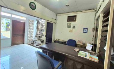 Ruang Usaha plus Gudang Luas 2800m² dan Rumah Mewah Akses Jalan Raya Dekat Tol