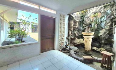 Ruang Usaha plus Gudang Luas 2800m² dan Rumah Mewah Akses Jalan Raya Dekat Tol