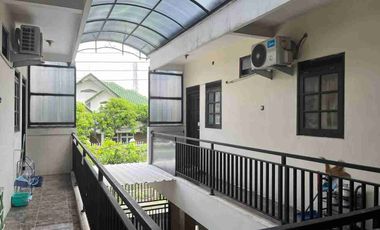 Rumah Kost 2lt Tengah Kota dekat Jln Raya Adi Sucipto