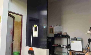 Rumah Kost 2lt Tengah Kota dekat Jln Raya Adi Sucipto
