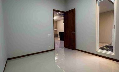 Dijual Rumah mewah lokasi sangat strategis