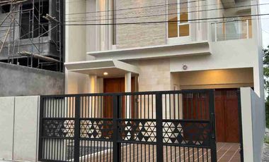 Dijual Rumah mewah lokasi sangat strategis