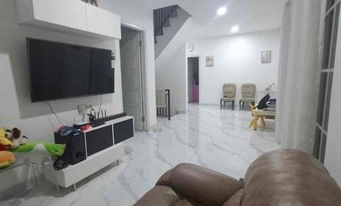 Rumah Golf Lake hanya 200 juta