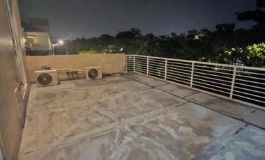 Rumah Golf Lake hanya 200 juta