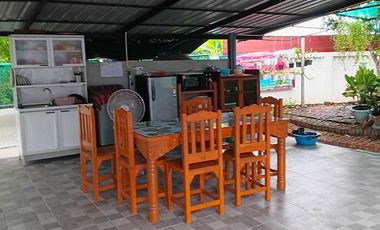 ขายขาดทุน!!! บ้านพร้อมที่ดิน พึ่งสร้างเสร็จ ใกล้ตลาดวังสีสูบ 130 ตร.วา