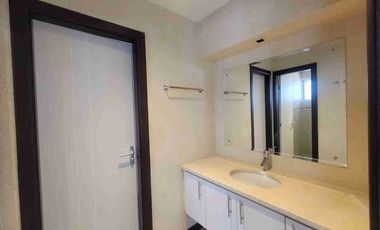 DEPARTAMENTO DE VENTA EN MIRAVALLE 3