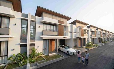 JUAL RUMAH BARU 550 JUTA 2 LANTAI COLOMADU