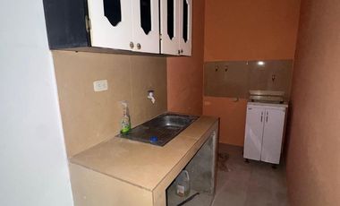 En alquiler departamento de 2 dormitorios en sector La Alegría en vía Daule.
