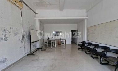 Dijual Ruko Strategis Pusat Kota Surakarta Luas 127m2 BU!!