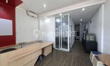 Dijual Ruko Strategis Pusat Kota Surakarta Luas 127m2 BU!!