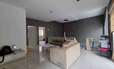 Rumah Elit 2 Lantai Dekat Undip di Bukit Sari Semarang