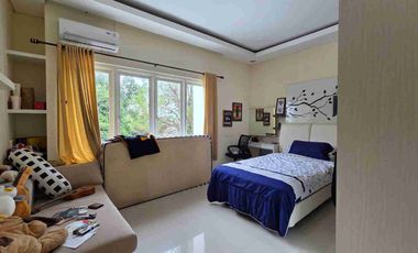 Rumah Elit 2 Lantai Dekat Undip di Bukit Sari Semarang