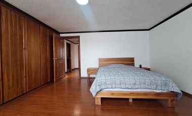 Departamento en renta amoblado de 4 habitaciones en sector Megamaxi, Quito  221 m², Penthouse con guardianía